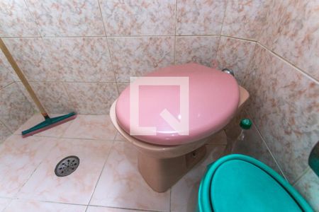 Casa à venda com 160m², 3 quartos e 2 vagas Casa à venda com 160m², 3 quartos e 2 vagasVaso