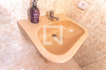 Casa à venda com 160m², 3 quartos e 2 vagas Casa à venda com 160m², 3 quartos e 2 vagasPia