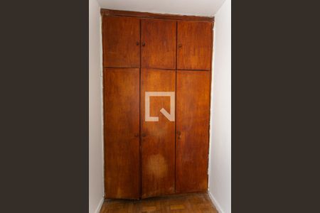 Apartamento à venda com 140m², 3 quartos e 1 vagaArmário do Quarto de Serviço