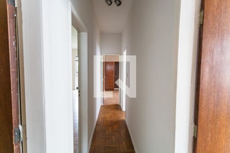 Corredor de apartamento à venda com 3 quartos, 140m² em Savassi, Belo Horizonte
