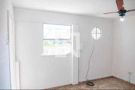 sala de casa para alugar com 2 quartos, 70m² em Curicica, Rio de Janeiro