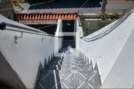 Casa para alugar com 70m², 2 quartos e sem vagaescada