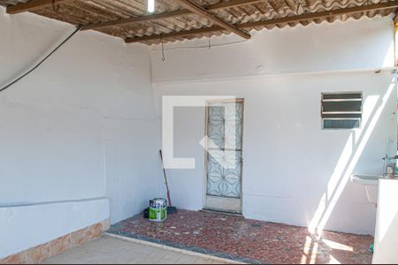 Casa para alugar com 70m², 2 quartos e sem vagavaranda e area de serviço