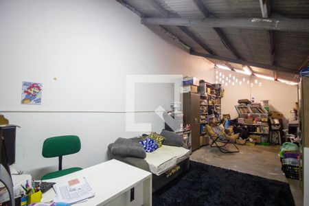 Casa à venda com 200m², 3 quartos e sem vagaSalão Extra dos Fundos