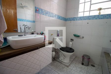 Casa à venda com 200m², 3 quartos e sem vagaBanheiro