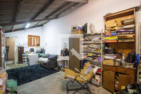 Casa à venda com 200m², 3 quartos e sem vagaSalão Extra dos Fundos