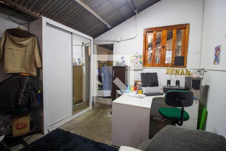 Casa à venda com 200m², 3 quartos e sem vagaSalão Extra dos Fundos