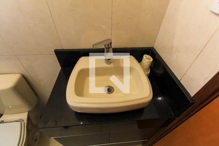 Casa de condomínio à venda com 125m², 3 quartos e 2 vagas Casa de condomínio à venda com 125m², 3 quartos e 2 vagasBanheiro do Quarto 1