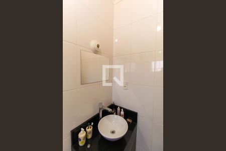 Casa de condomínio à venda com 125m², 3 quartos e 2 vagas Casa de condomínio à venda com 125m², 3 quartos e 2 vagasBanheiro 1