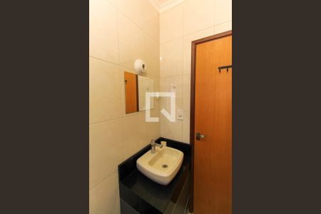 Casa de condomínio à venda com 125m², 3 quartos e 2 vagas Casa de condomínio à venda com 125m², 3 quartos e 2 vagasBanheiro do Quarto 1