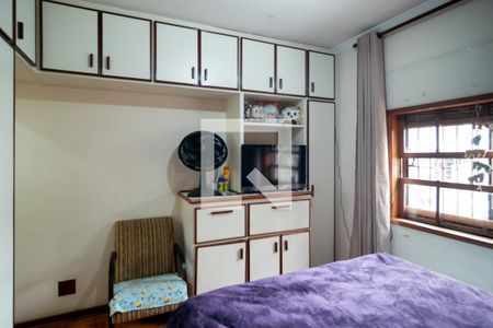 Casa à venda com 200m², 3 quartos e 1 vagaQuarto 2 - Suíte