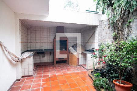 Casa à venda com 200m², 3 quartos e 1 vagaChurrasqueira