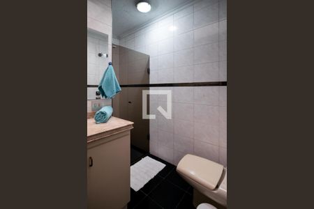 Casa à venda com 200m², 3 quartos e 1 vagaBanheiro Quarto 2 - Suíte