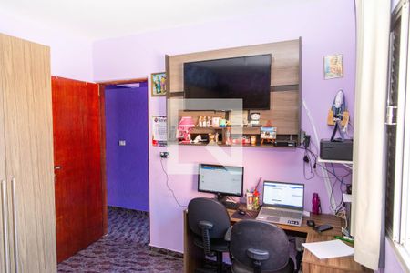 Casa à venda com 188m², 4 quartos e 2 vagasQuarto 3