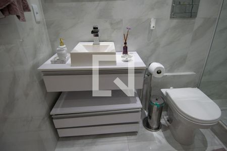 Apartamento à venda com 275m², 3 quartos e 1 vaga Apartamento à venda com 275m², 3 quartos e 1 vagaBanheiro da Suíte