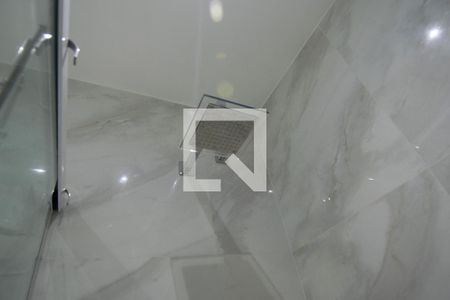 Apartamento à venda com 275m², 3 quartos e 1 vaga Apartamento à venda com 275m², 3 quartos e 1 vagaBanheiro da Suíte