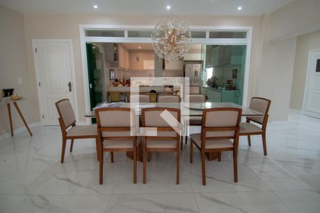 Apartamento à venda com 275m², 3 quartos e 1 vaga Apartamento à venda com 275m², 3 quartos e 1 vagaSala de Estar