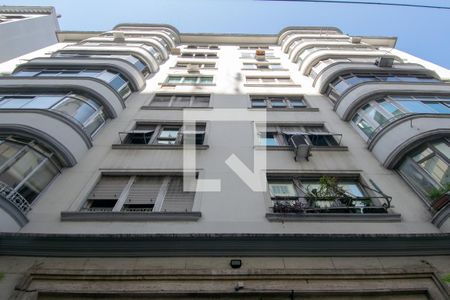 Apartamento à venda com 275m², 3 quartos e 1 vaga Apartamento à venda com 275m², 3 quartos e 1 vagaFachada