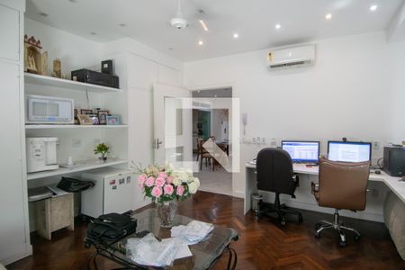 Apartamento à venda com 275m², 3 quartos e 1 vaga Apartamento à venda com 275m², 3 quartos e 1 vagaQuarto de Escritório