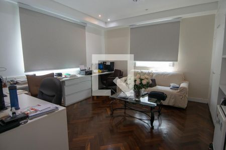 Apartamento à venda com 275m², 3 quartos e 1 vaga Apartamento à venda com 275m², 3 quartos e 1 vagaQuarto de Escritório