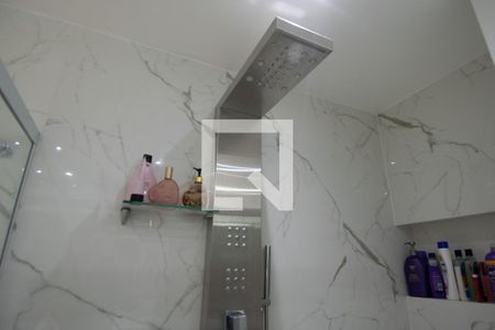 Apartamento à venda com 275m², 3 quartos e 1 vaga Apartamento à venda com 275m², 3 quartos e 1 vagaBanheiro da Suíte 2