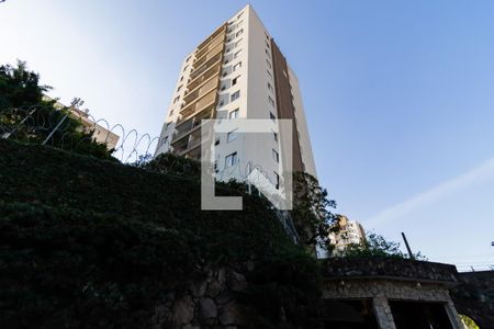Apartamento para alugar com 58m², 2 quartos e 1 vaga Apartamento para alugar com 58m², 2 quartos e 1 vagaFachada