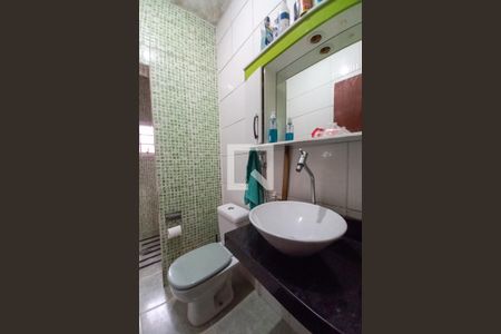 Casa para alugar com 105m², 3 quartos e 4 vagasBanheiro Social