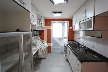 Casa de condomínio para alugar com 110m², 2 quartos e 2 vagasCozinha