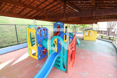 Casa de condomínio para alugar com 110m², 2 quartos e 2 vagasÁrea comum - Playground