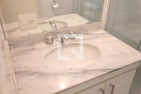 Casa de condomínio para alugar com 110m², 2 quartos e 2 vagasBanheiro