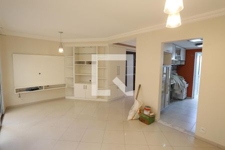 Sala de casa de condomínio para alugar com 2 quartos, 110m² em Cangaíba, São Paulo