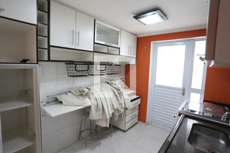 Casa de condomínio para alugar com 110m², 2 quartos e 2 vagasCozinha
