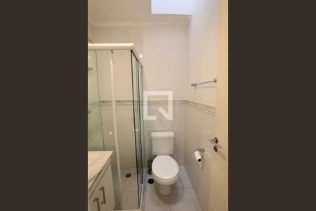 Casa de condomínio para alugar com 110m², 2 quartos e 2 vagasBanheiro