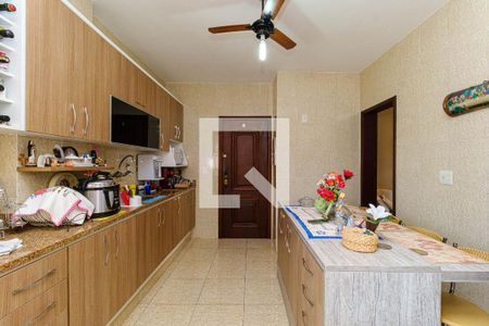 Apartamento à venda com 107m², 2 quartos e 1 vagaCozinha