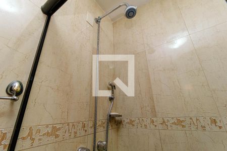 Apartamento à venda com 107m², 2 quartos e 1 vagaBanheiro Social