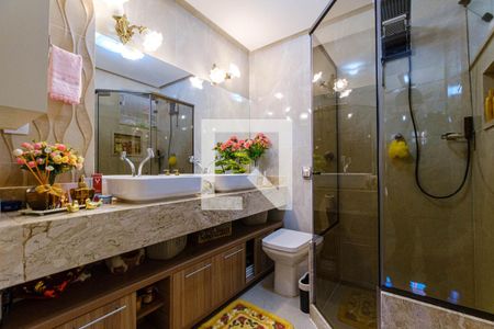 Apartamento à venda com 107m², 2 quartos e 1 vagaBanheiro Suíte