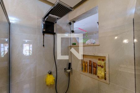 Apartamento à venda com 107m², 2 quartos e 1 vagaBanheiro Suíte