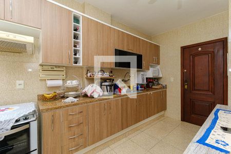 Apartamento à venda com 107m², 2 quartos e 1 vagaCozinha