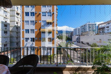 Apartamento à venda com 107m², 2 quartos e 1 vagaQuarto 2 Vista