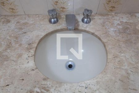 Apartamento para alugar com 100m², 3 quartos e 2 vagasBanheiro Social