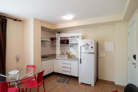 Studio / Sala Cozinha de kitnet/studio para alugar com 1 quarto, 42m² em Brooklin Paulista, São Paulo
