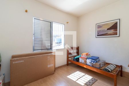 Casa à venda com 183m², 3 quartos e 3 vagas Casa à venda com 183m², 3 quartos e 3 vagasQuarto 2