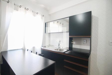 sala / cozinha de apartamento à venda com 1 quarto, 28m² em Chora Menino, São Paulo