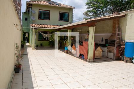 Casa à venda com 240m², 3 quartos e 3 vagasÁrea externa