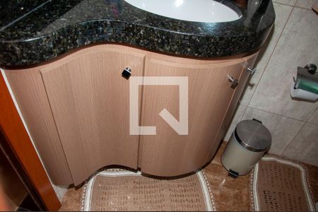 Casa à venda com 240m², 3 quartos e 3 vagasBanheiro