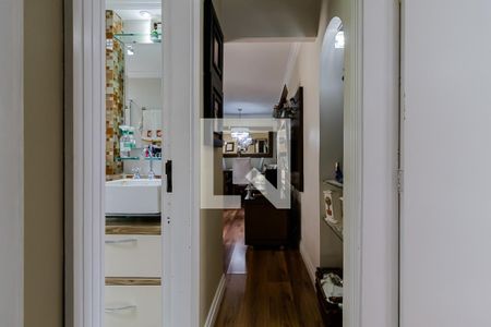 Corredor de apartamento para alugar com 3 quartos, 67m² em Vila Moraes, São Paulo