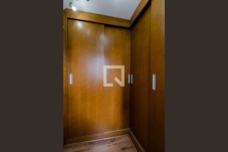 Apartamento para alugar com 67m², 3 quartos e 1 vaga Apartamento para alugar com 67m², 3 quartos e 1 vagaCloset do Quarto 1