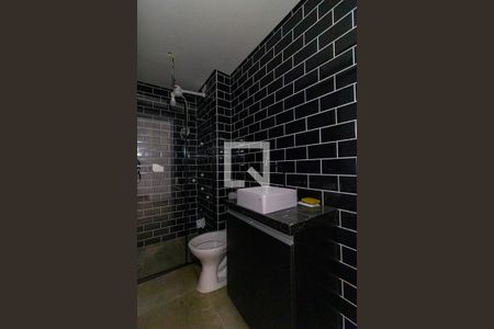 Banheiro de apartamento para alugar com 1 quarto, 35m² em Bela Vista, São Paulo