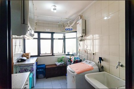 Apartamento à venda com 120m², 3 quartos e 2 vagas Apartamento à venda com 120m², 3 quartos e 2 vagasLavanderia