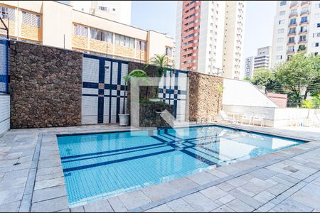 Apartamento à venda com 120m², 3 quartos e 2 vagas Apartamento à venda com 120m², 3 quartos e 2 vagasPiscina